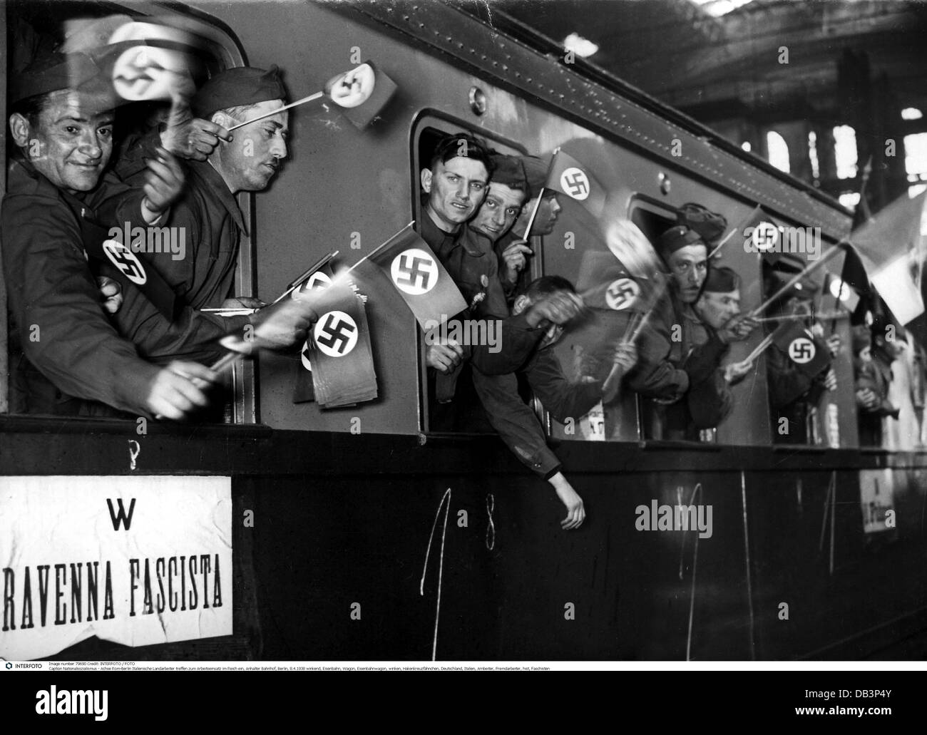 Nazism / National Socialism, axis Rome-Berlin, Italian agricultural labourers for work assignment in the Kurmark, arrival at Anhalter Railway Station, Berlin, 8.4.1938, Additional-Rights-Clearences-Not Available Stock Photo