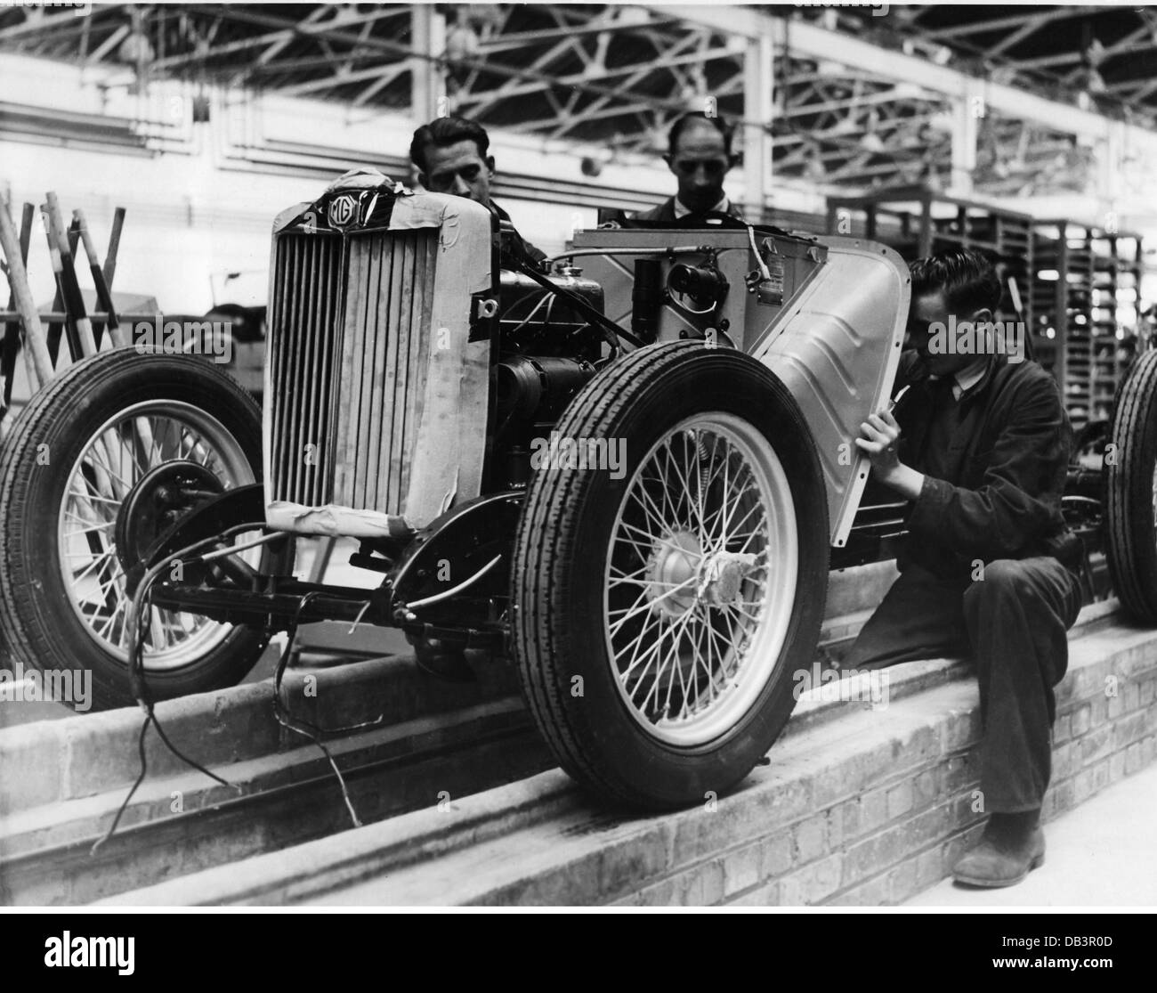 industry, car industry, production of the first MG Midget after the