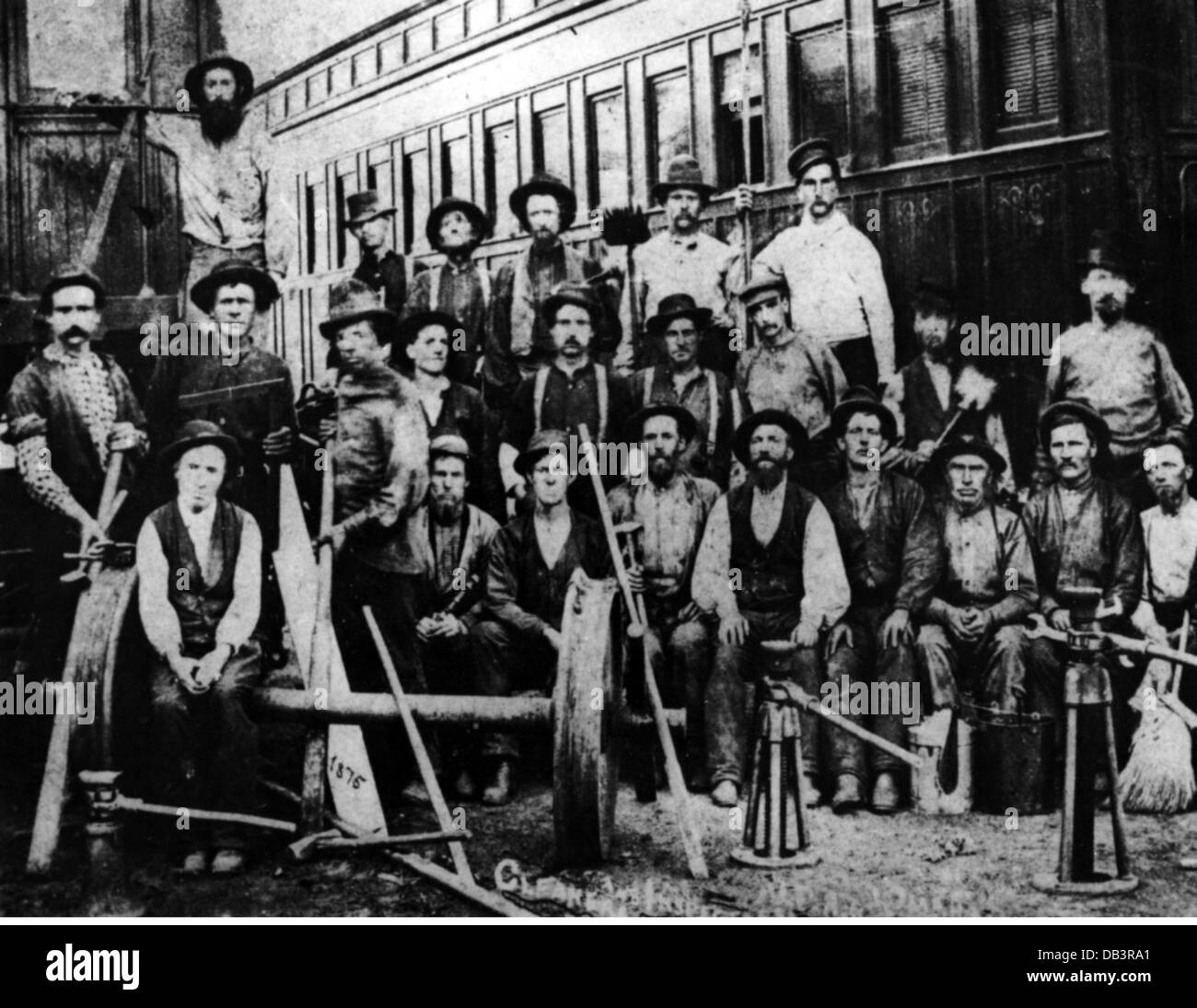 Industrial Revolution Railroads Workers industrial-revolution-railroads-workers