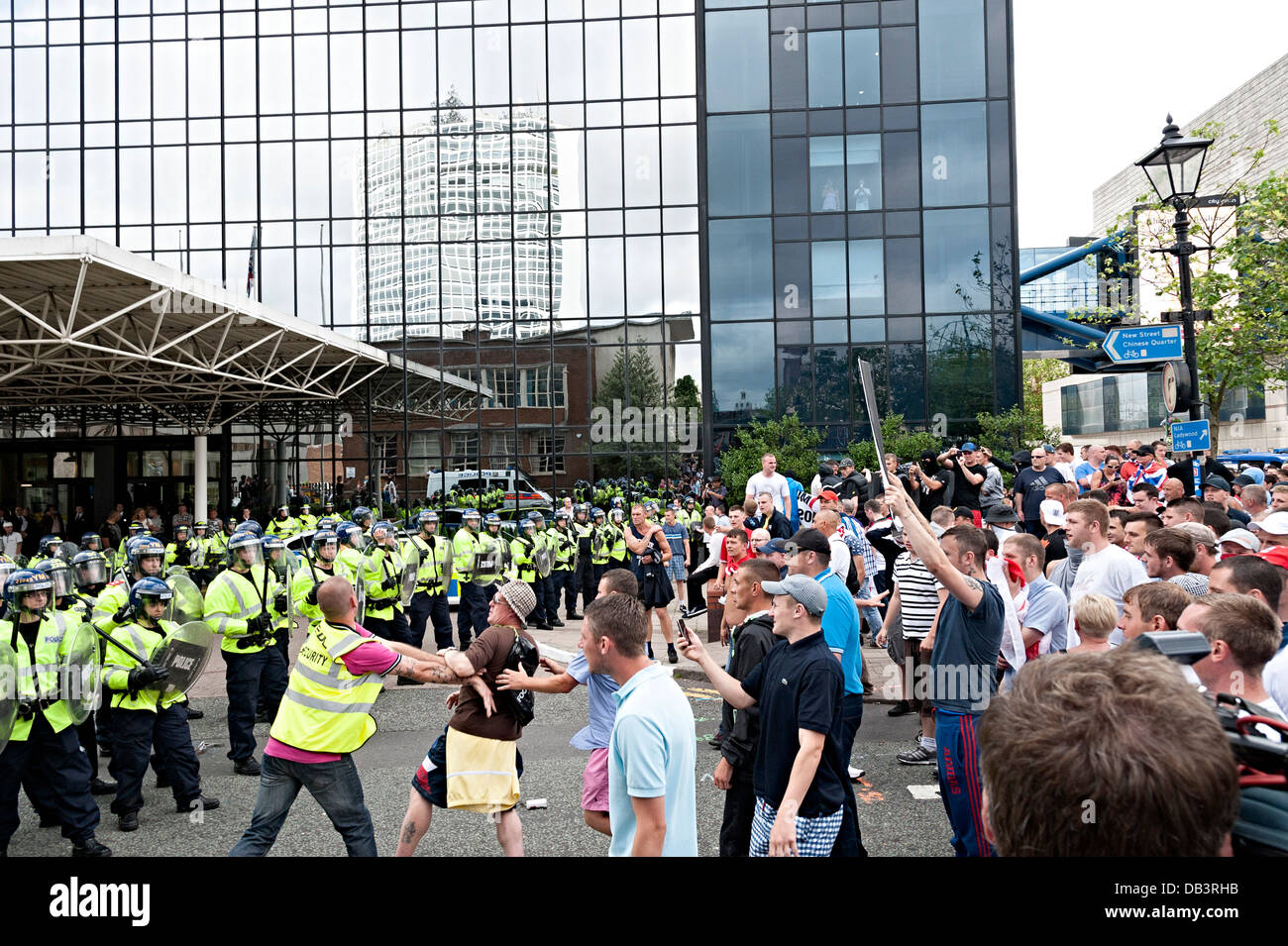 english defence league edl protest birmingham july 20th 2013 edl confront riot police lines Stock Photo