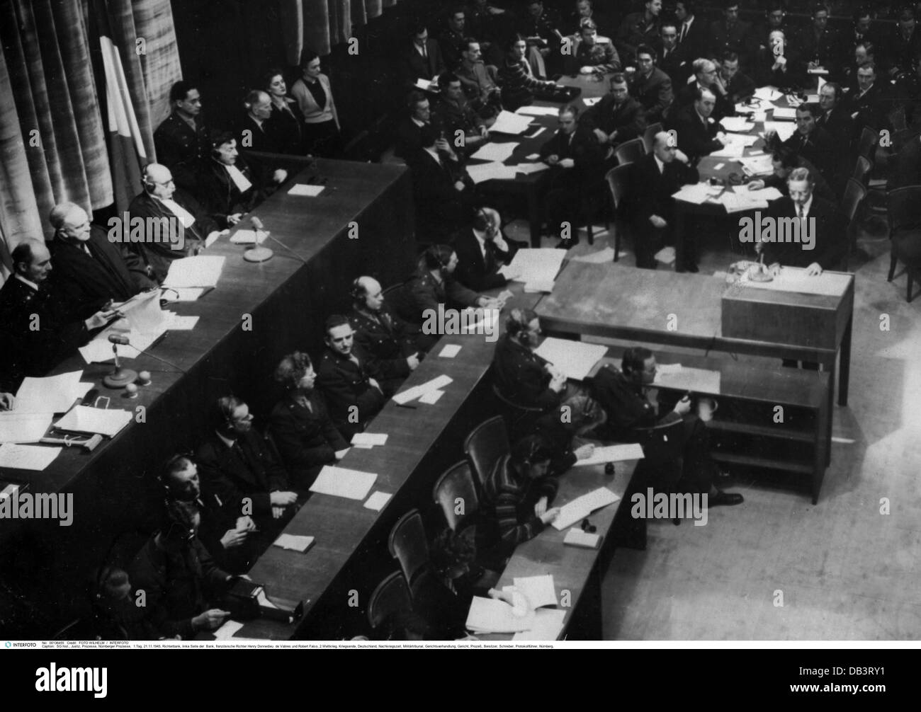 justice, lawsuits, Nuremberg Trials, Trial of the Major War Criminals 1945/1946, first day, 21.11.1945, left side of the judge's bench with the French judges Henry Donnedieu de Vabres and Robert Falco, Second World War, WWII, end, Germany, postwar period, International Military Tribunal, lawsuit, court proceedings, hearing, clerk, 1940s, 40s, 20th century, historic, historical, jurists, people, Additional-Rights-Clearences-Not Available Stock Photo