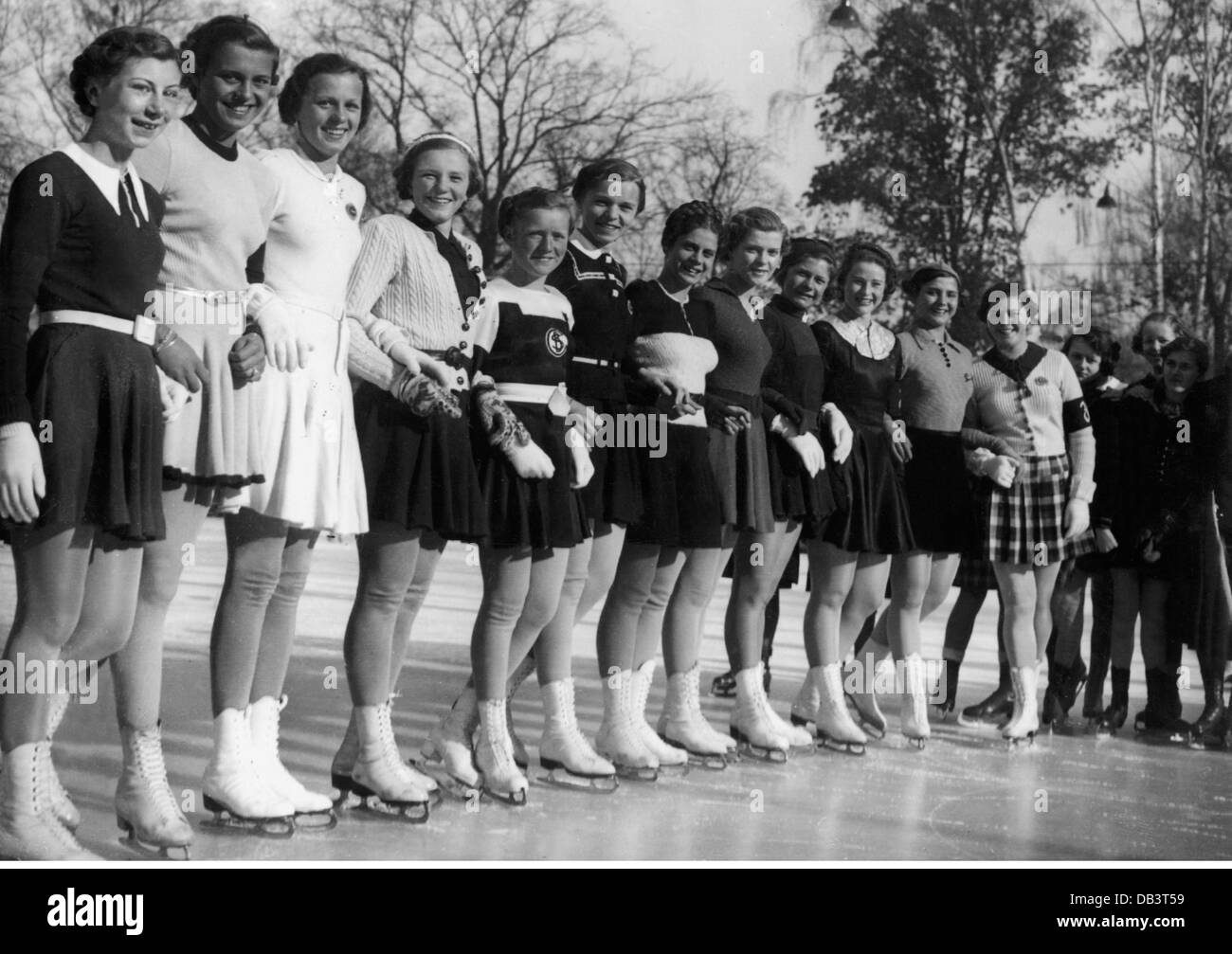 sports, winter sports, iceskating, participants of a competition in