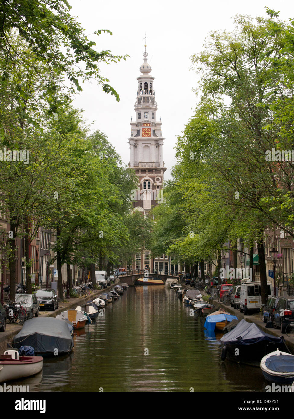Groenburgwal canal with the Zuiderkerk church in the city center of Amsterdam, the Netherlands Stock Photo