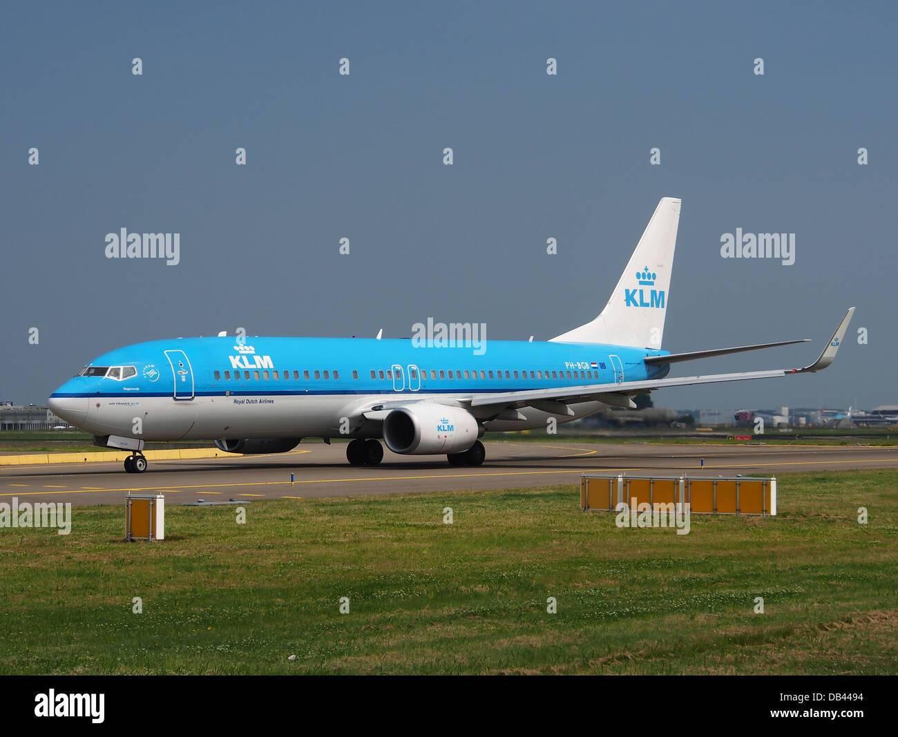 PH-BGB KLM Royal Dutch Airlines Boeing 737-8K2(WL) - cn 37594 2 Stock Photo