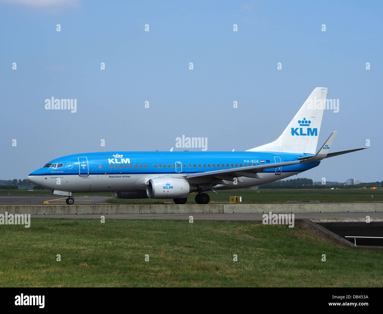 PH-BGK KLM Royal Dutch Airlines Boeing 737-7K2(WL) - cn 38054 3 Stock Photo