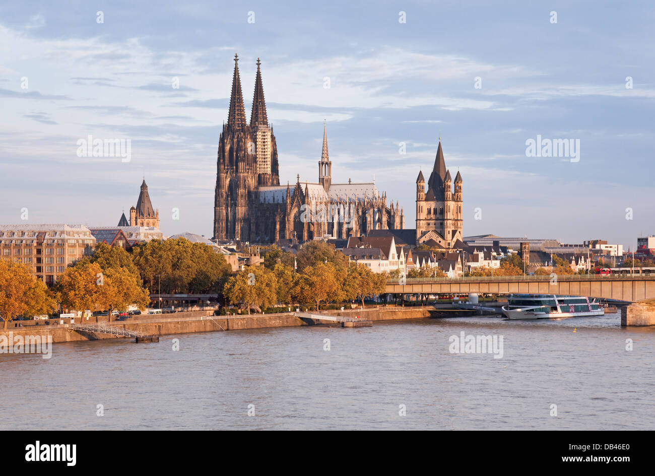 Gross st martin kirche hi-res stock photography and images - Alamy