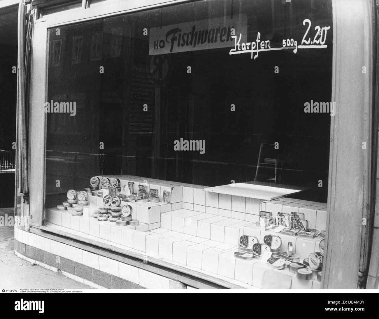 geography / travel, East Germany, trade, shop window of a food store in Weissenfels, Halle district, 1972, Additional-Rights-Clearences-Not Available Stock Photo