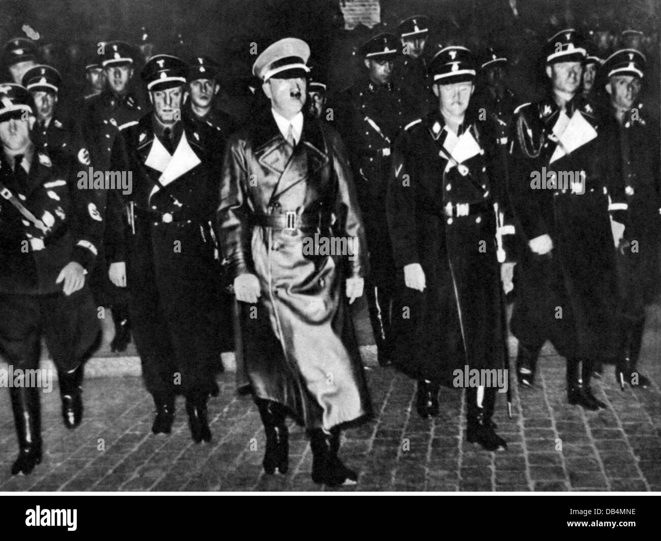 Hitler, Adolf, 20.4.1889 - 30.4.1945, German politician (NSDAP), Chancellor of the Reich 30.1.1933 - 30.4.1945, with Reichsfuehrer-SS Heinrich Himmler and other SS officers, Hamburg, 1936, Stock Photo