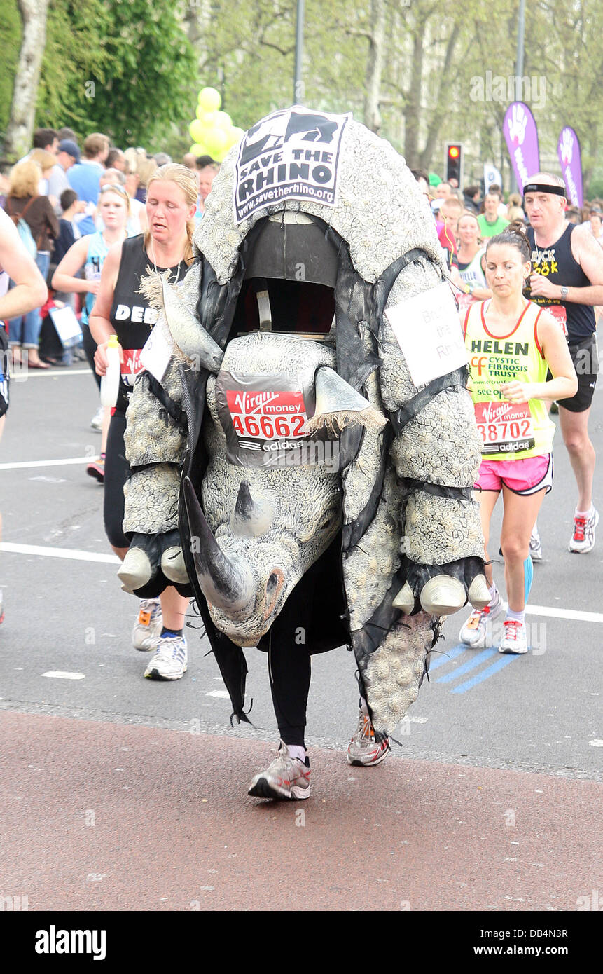 Fancy dress london marathon runner hi-res stock photography and images -  Page 3 - Alamy