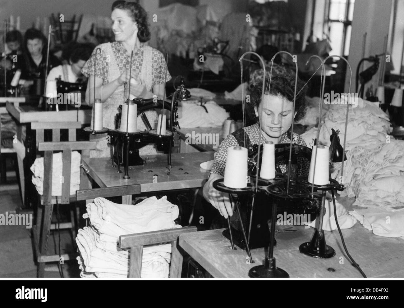 post war period, people, German workers in cotton mill, Stockholm, early 1950s, Additional-Rights-Clearences-Not Available Stock Photo