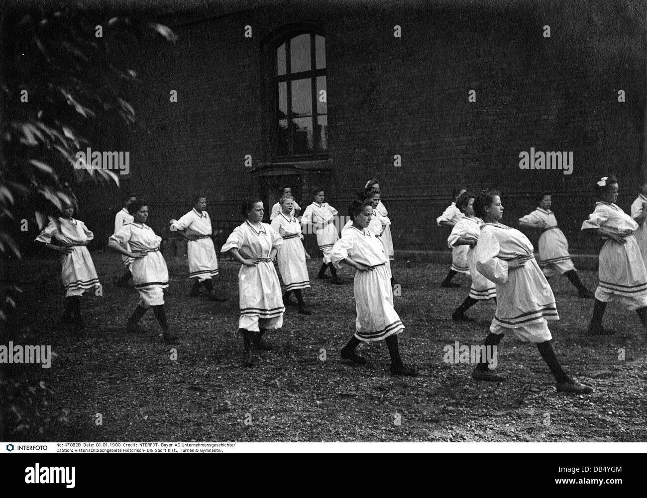 sports, gymnastics, TuS 04, employees of the pharma camp during lesson, 1.1.1903, 20th century, historic, historical, forerunner of SV Bayer 04 Leverkusen, practise gymnastics, doing gymnastics, full length, people, 1900s, Additional-Rights-Clearences-Not Available Stock Photo