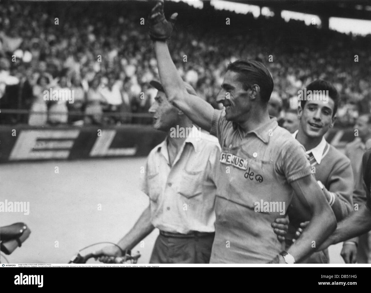 sports, cycling, Tour de France 1950, overall winner Ferdi Kübler (Switzerland) at finish, Paris, 9.8.1950, 1950s, 50s, 20th century, historic, historical, cycle race, cycle races, racing cycle, racer, road bike, racing cycles, racers, road bikes, race, races, have a race, athlete, athletes, cyclist, cyclists, winner pose, bicycle racing sport, circuit race, criterium, crit, people, Additional-Rights-Clearences-Not Available Stock Photo