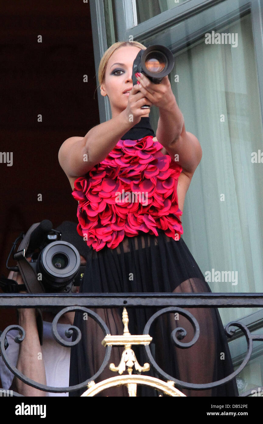 Beyonce knowles magazine hi-res stock photography and images - Alamy