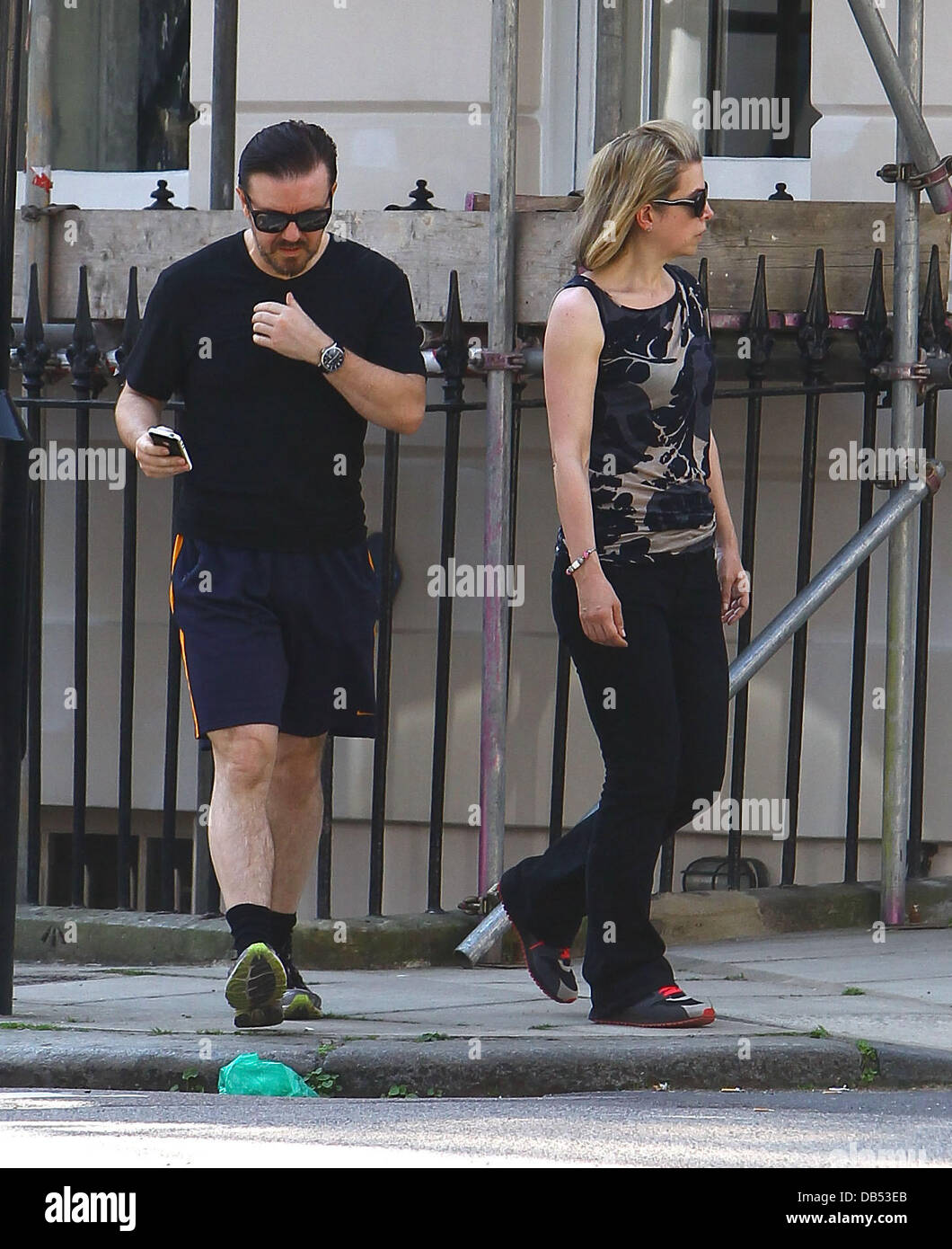 Ricky Gervais and his girlfriend Jane Fallon take a walk through a ...