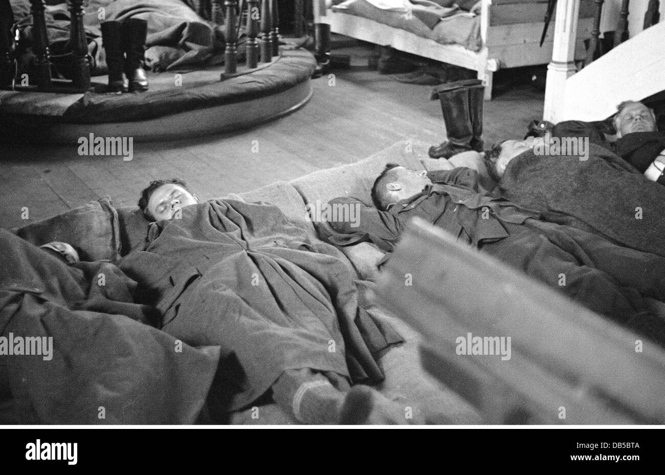 events, Second World War / WWII, Norway, German occupation, Wehrmacht soldiers at their quarters in a chapel, Lapland, circa 1942, Additional-Rights-Clearences-Not Available Stock Photo