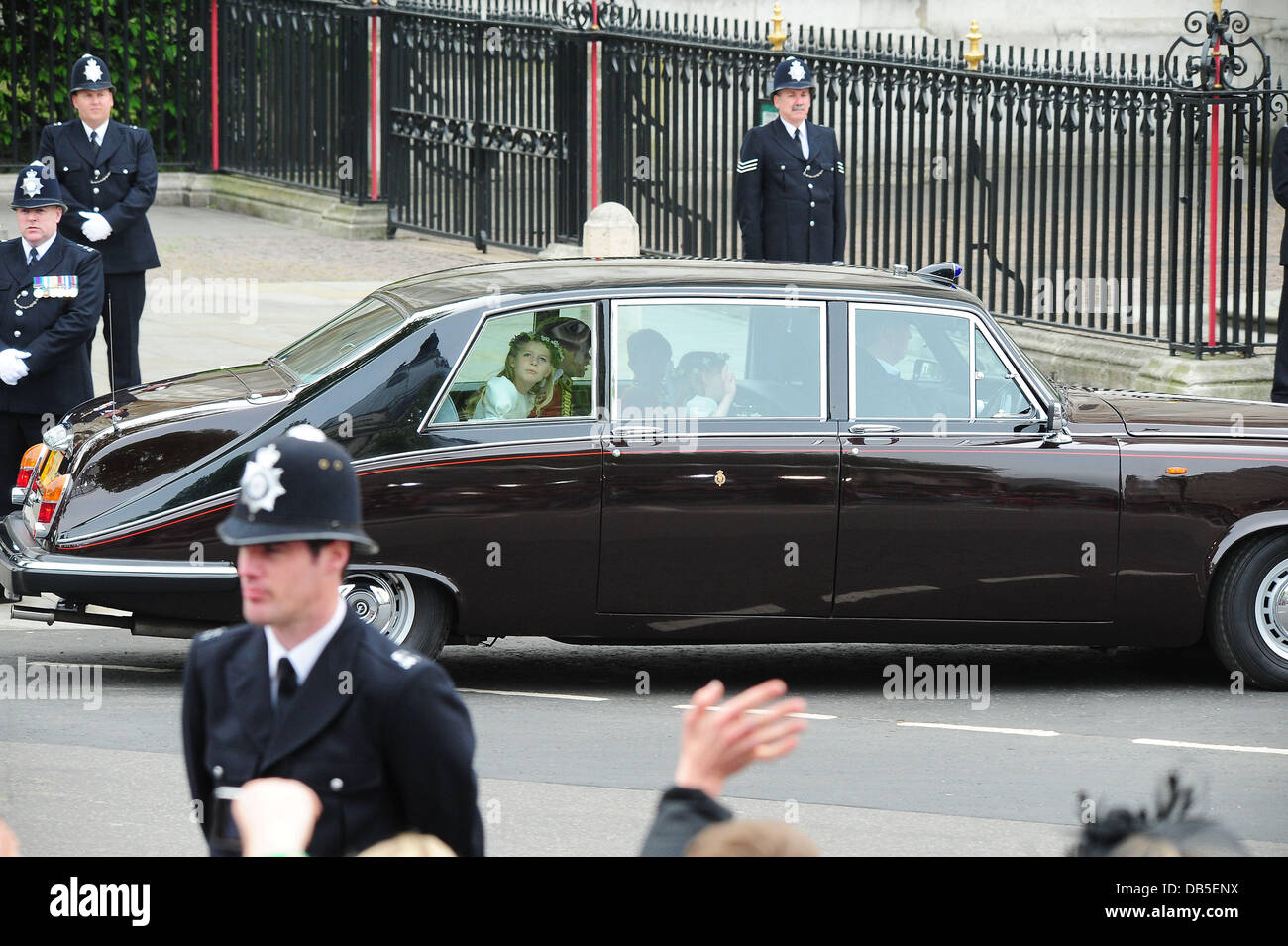 lady-louise-windsor-the-wedding-of-prince-william-and-catherine