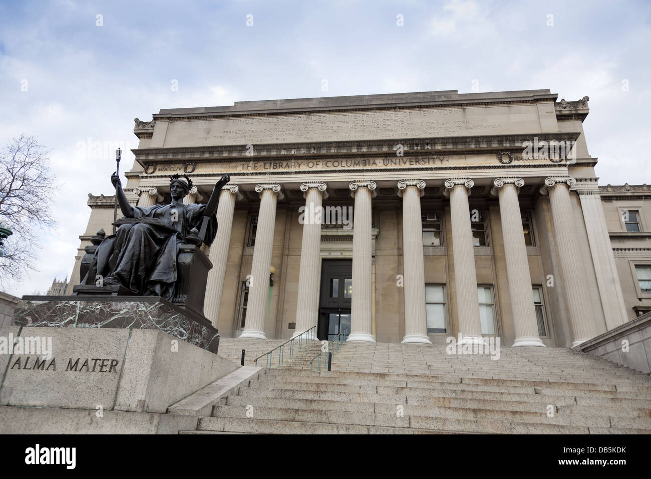 Low Memorial Library at Columbia University with the statue of Alma