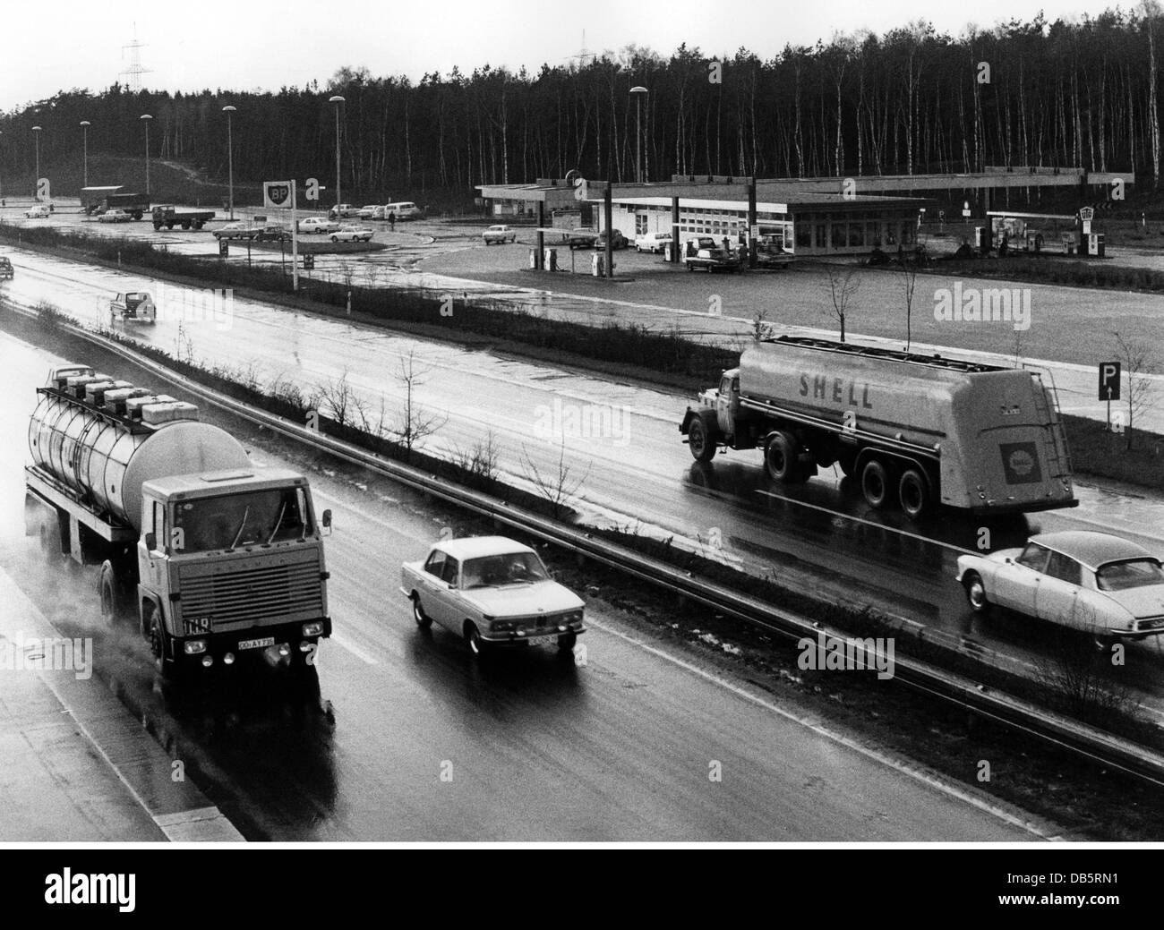 transport / transportation, car, petrol stations, view of Ohligser Heide service area, in the foreground tanker trucks on the autobahn, West Germany, circa 1970, Additional-Rights-Clearences-Not Available Stock Photo
