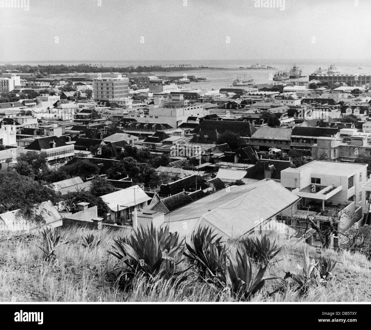 geography / travel, Mauritius, Port Louis, city view with harbour, 1960s, 60s, 20th century, historic, historical, city view, cityscape, city views, cityscapes, townscape, townscapes, Indian Ocean, Additional-Rights-Clearences-Not Available Stock Photo