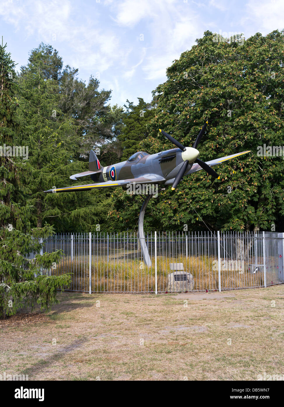 dh Memorial Park airplane HAMILTON NEW ZEALAND NZ Spitfire mk xvi replica aeroplane ww2 fighter plane world war two aircraft Stock Photo
