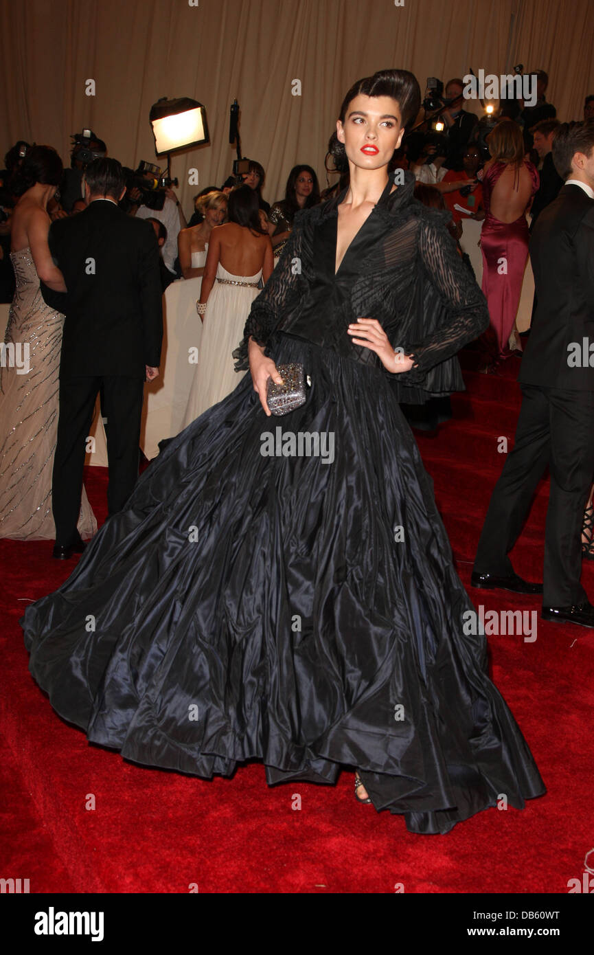Crystal Renn Alexander McQueen Savage Beauty Costume Institute Gala crystal-renn-alexander-mcqueen-savage-beauty-costume-institute-gala