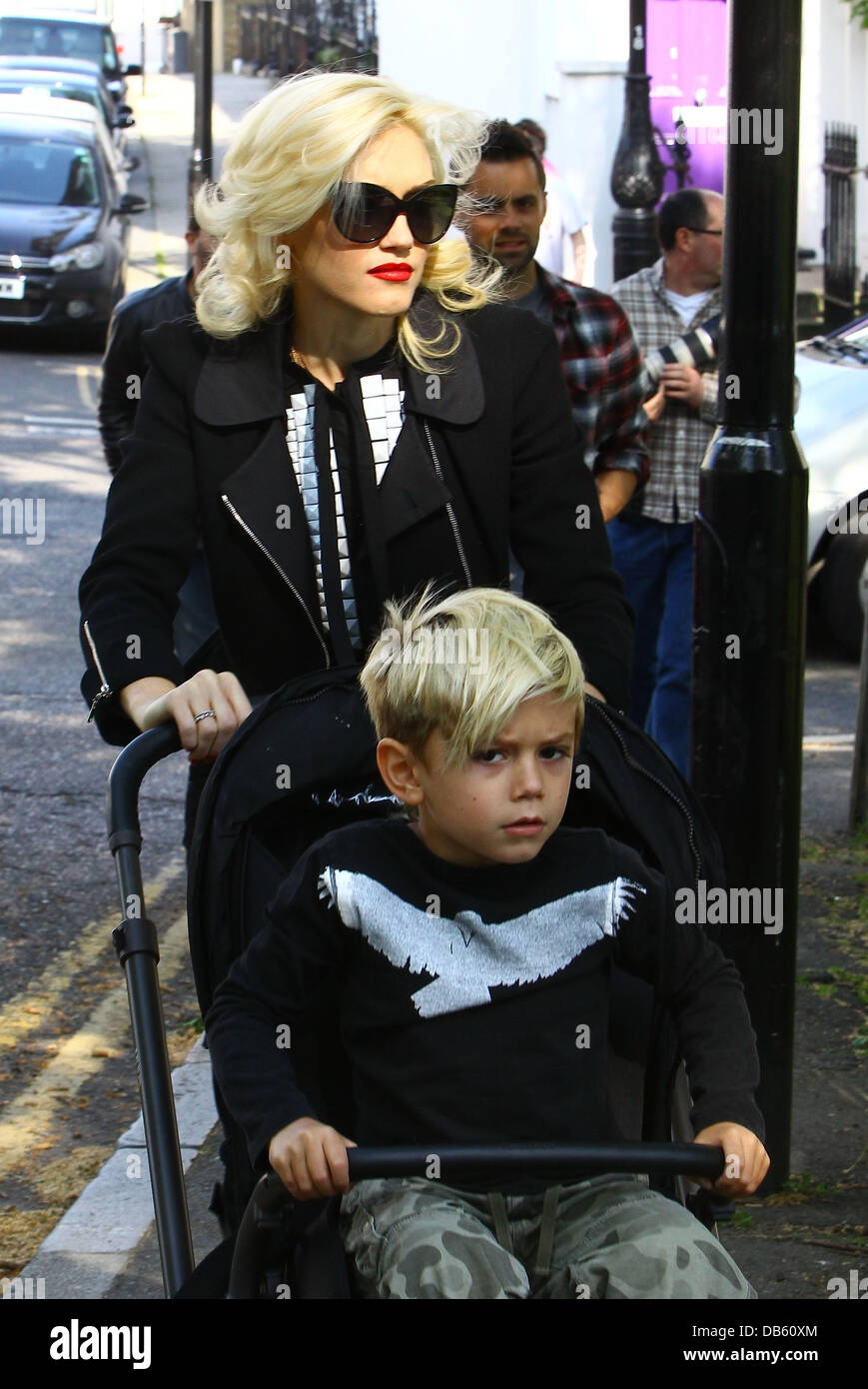 Gwen Stefani, Kingston Gwen Stefani and family out and about on a sunny day in Primrose Hill London, England - 04.05.11 Stock Photo