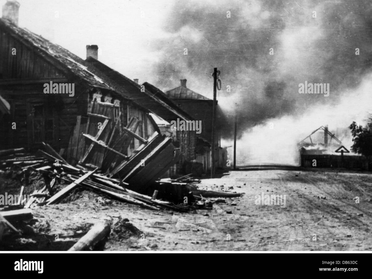 events, Second World War / WWII, Soviet Union, 'Operation Barbarossa' (German Invasion of the Soviet Union), Army Group Centre, Belarus, the town of Dzisna on the Daugava River in flames, 3.7.1941, Additional-Rights-Clearences-Not Available Stock Photo
