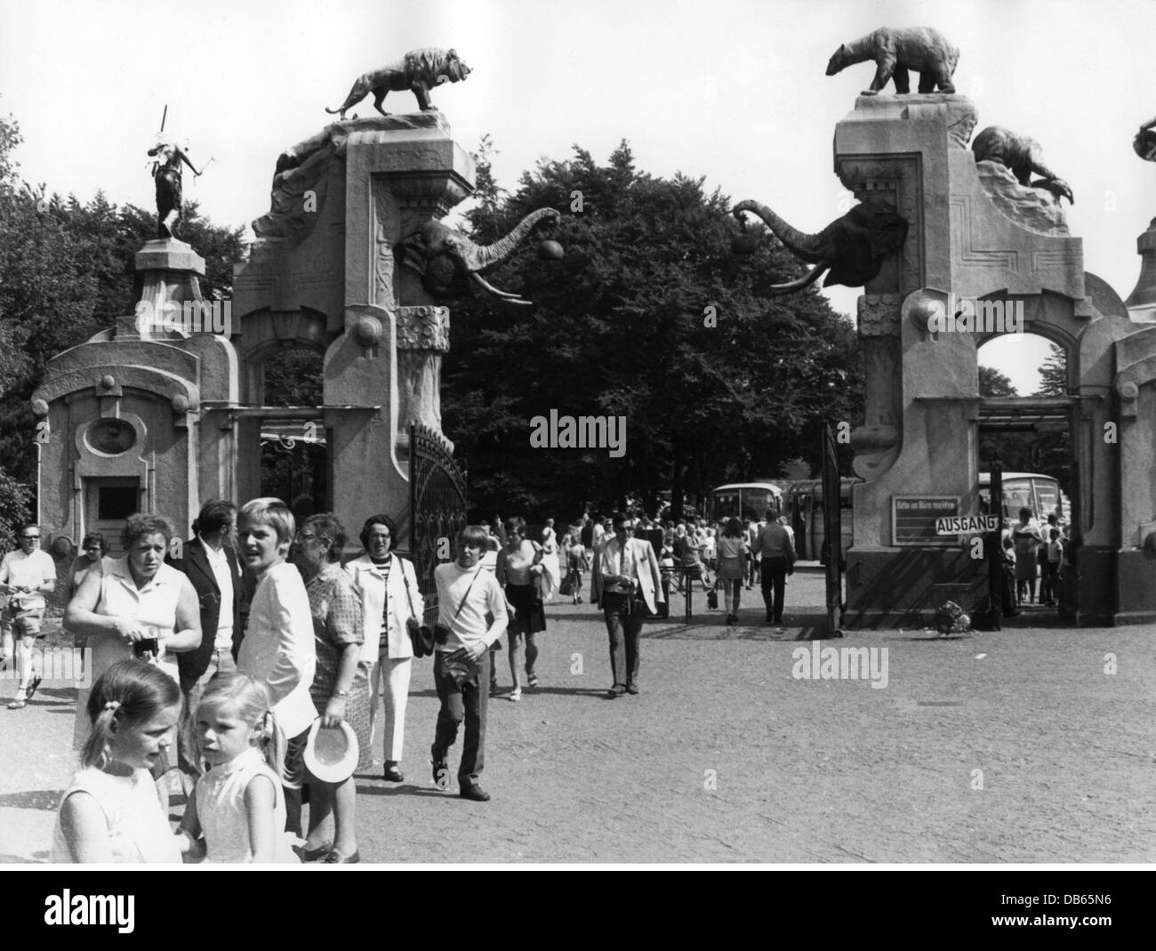 geography / travel, Germany, Hamburg, buildings, zoo (Tierpark Hagenbeck), entrance with visitors, August 1971, Additional-Rights-Clearences-Not Available Stock Photo