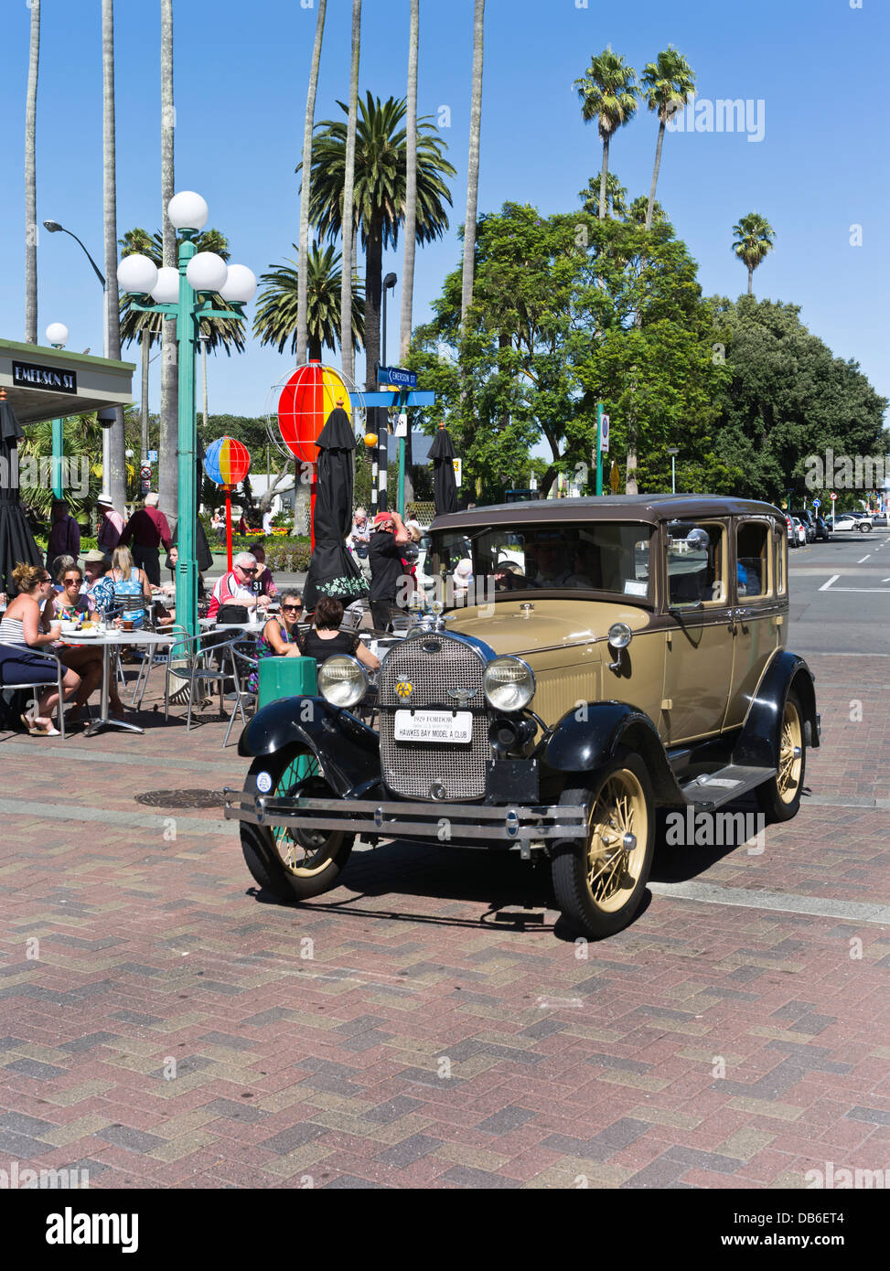 dh NAPIER NEW ZEALAND Classic vintage car parading streets Art Deco