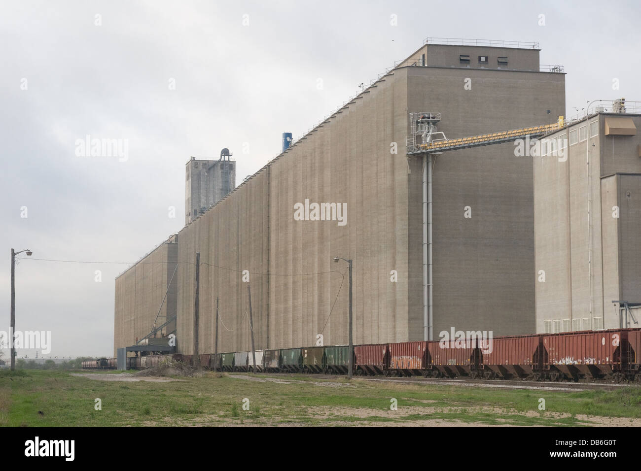 Freight cars parked at large grain elevator at Saginaw Texas USA Stock
