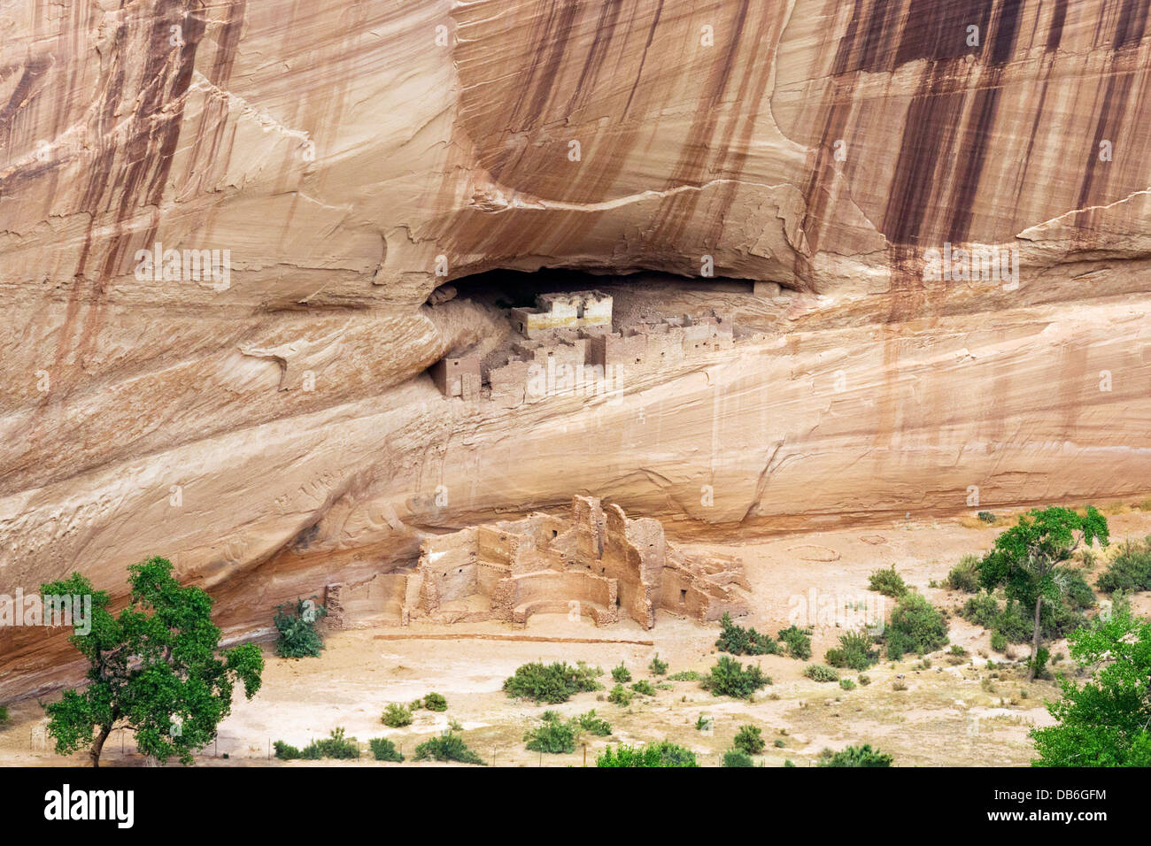 The White House, ancient Pueblo Indian cliff dwelling, viewed from South Rim, Canyon de Chelly National Monument, Arizona, USA Stock Photo