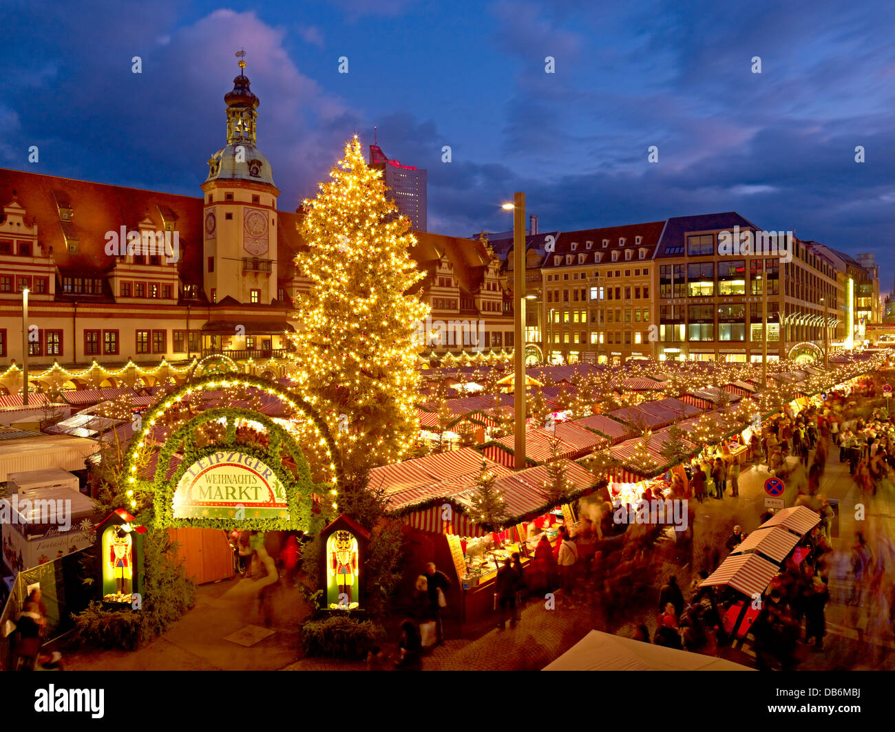 Leipzig Christmas Market 2022 Christmas Market On Marktplatz Square With Town Hall In Leipzig, Saxony,  Germany Stock Photo - Alamy