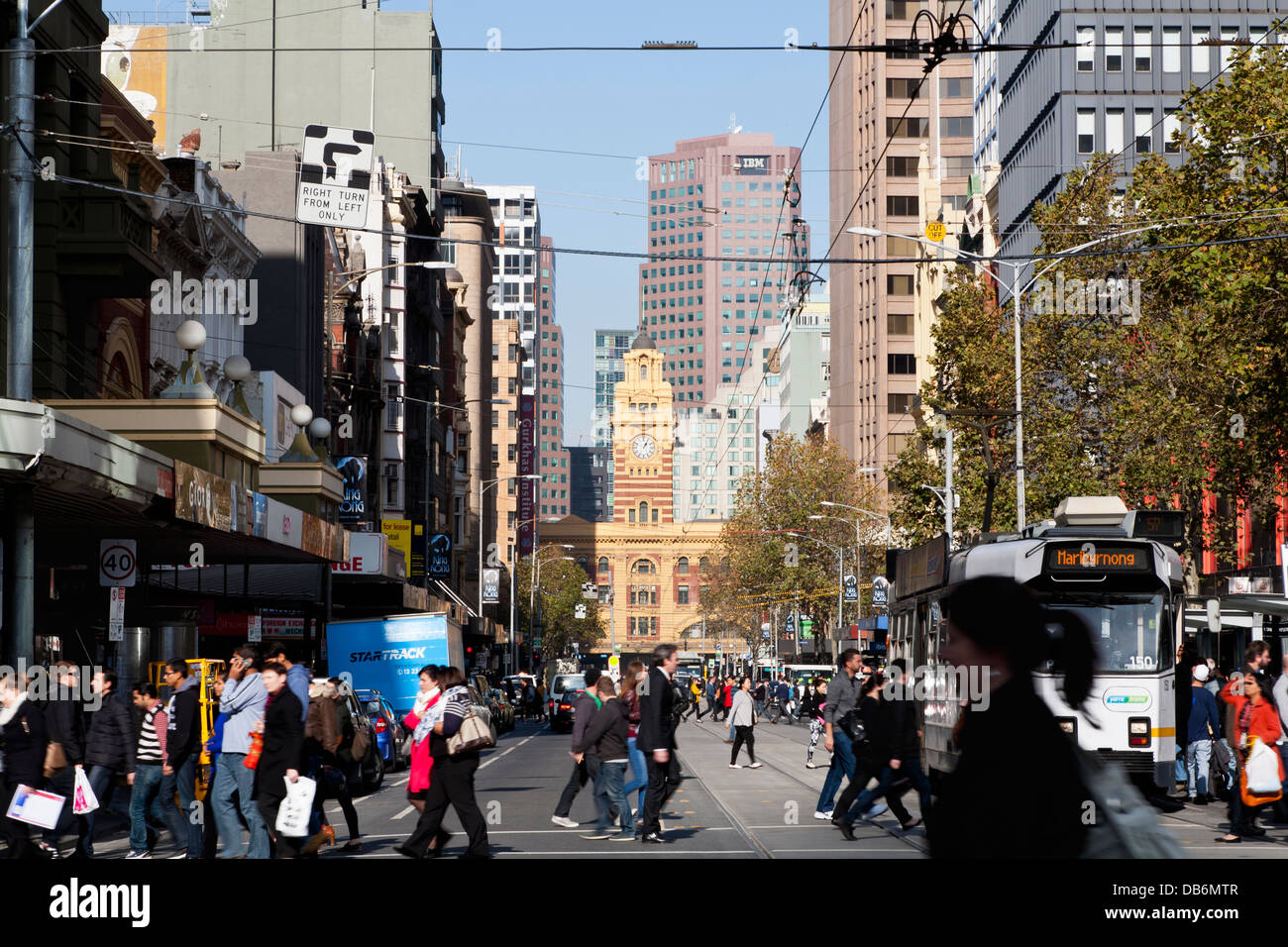 Melbourne street view hi-res stock photography and images - Alamy