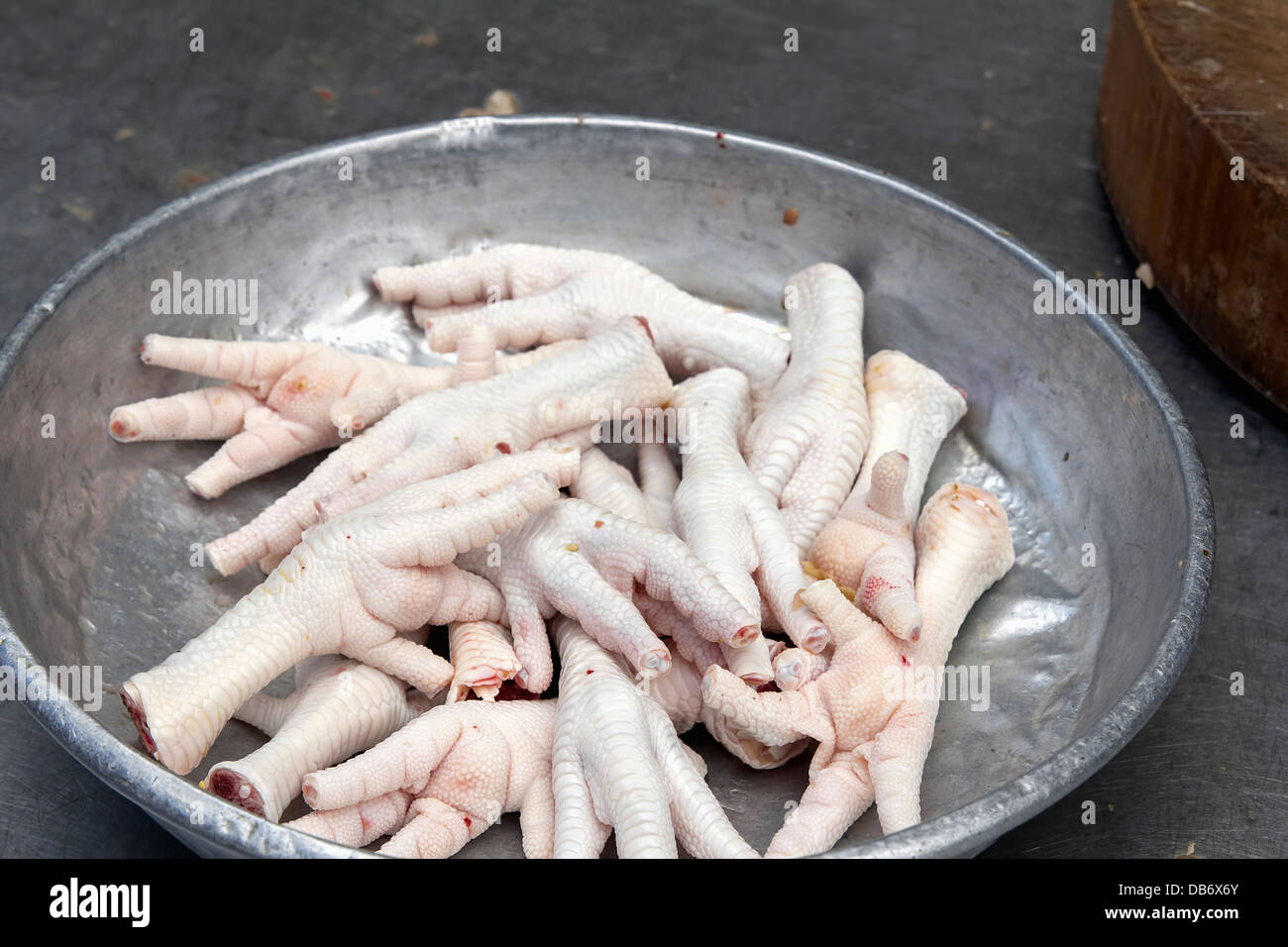 Chicken feet hires stock photography and images Alamy