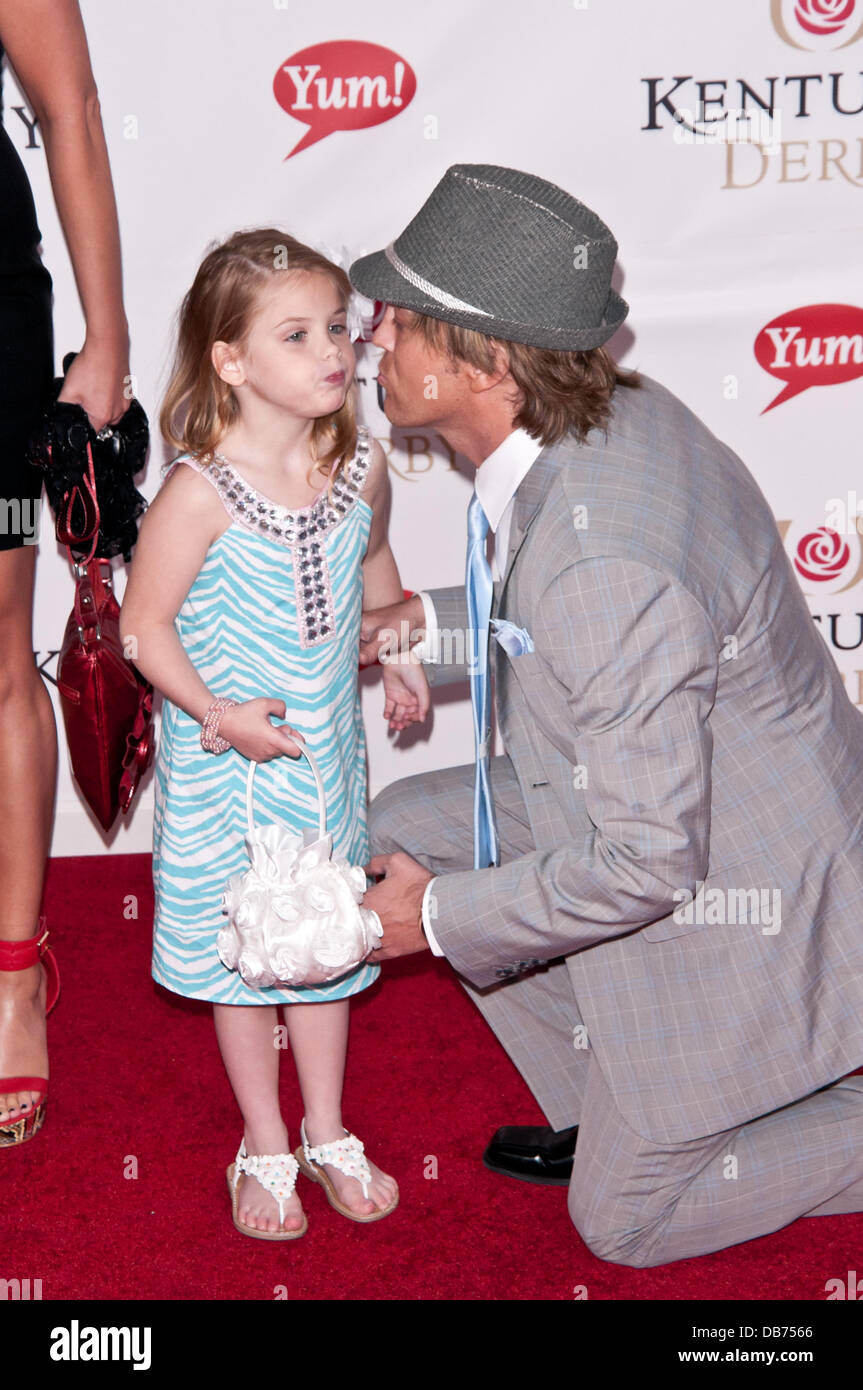 Dannielynn birkhead hi-res stock photography and images - Alamy, image size:863x1390