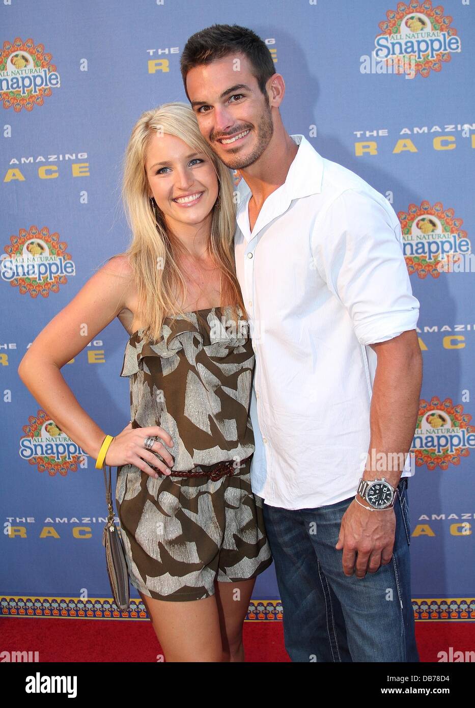 Amanda Blackledge and Kris Klicka arrive at The Amazing Race 10 Year(02)