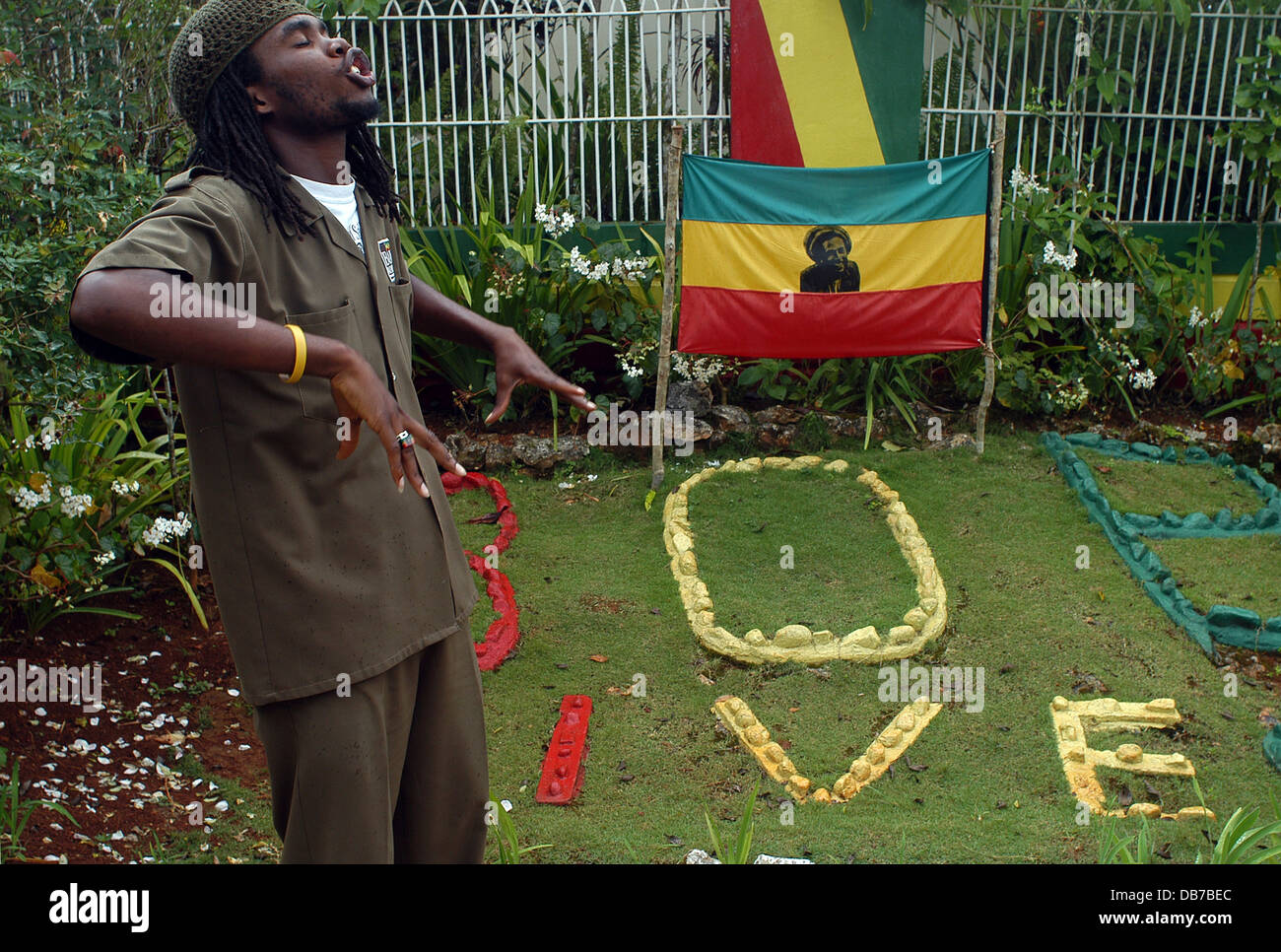 wallpapers Nine Mile Village Jamaica https www alamy com stock photo the bob marley tour to nine mile village in the mountains of st ann 58555012 html