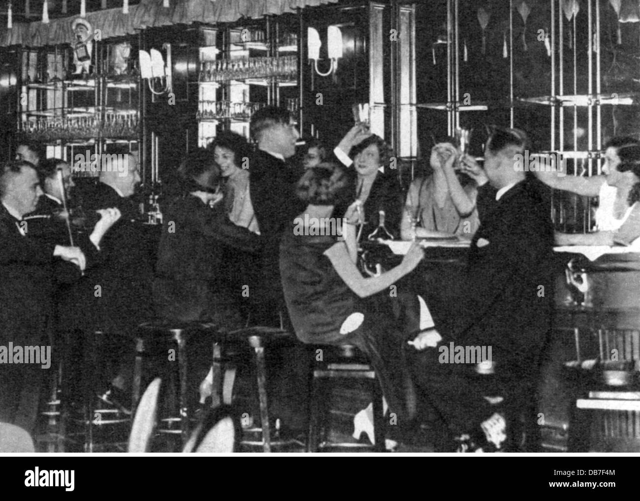 1930s berlin nightclub Black and White Stock Photos & Images - Alamy