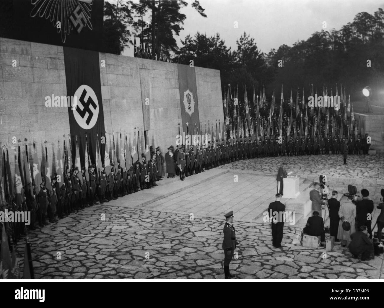 Nazism / National Socialism, event, speech of Minister of Aviation Hermann Goering, announcement of the official duty to the air-raid protection and of the Volksgasmaske (people's gas mask), Dietrich Eckart open-air stage, 1935, Additional-Rights-Clearences-Not Available Stock Photo