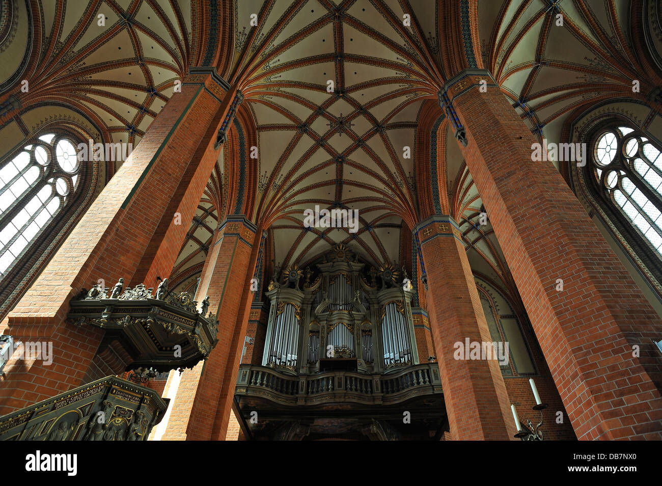 Center columns hires stock photography and images Alamy