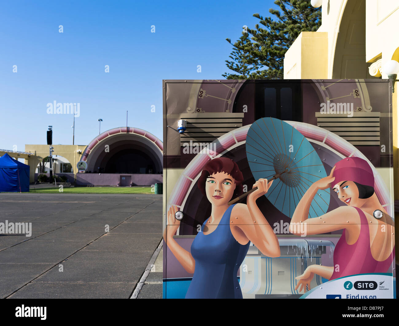 dh Marine parade NAPIER NEW ZEALAND Art Deco painting and Sound Shell ...