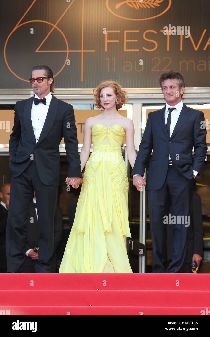 Actors Brad Pitt (lr), Jessica Chastain and Sean Penn, 2011 Cannes