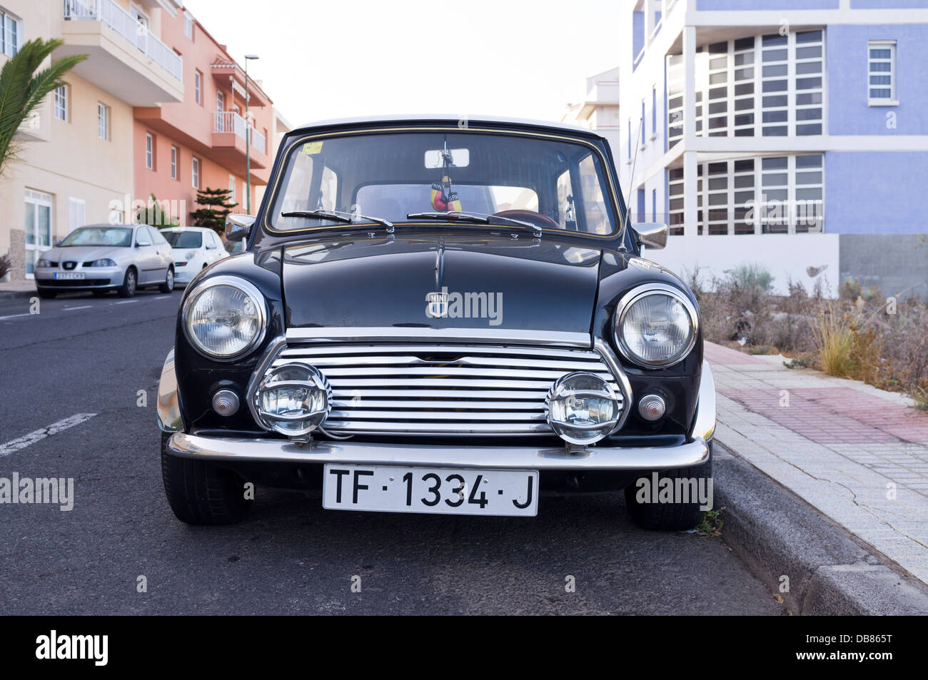 Mini cooper 1300 hi-res stock photography and images - Alamy