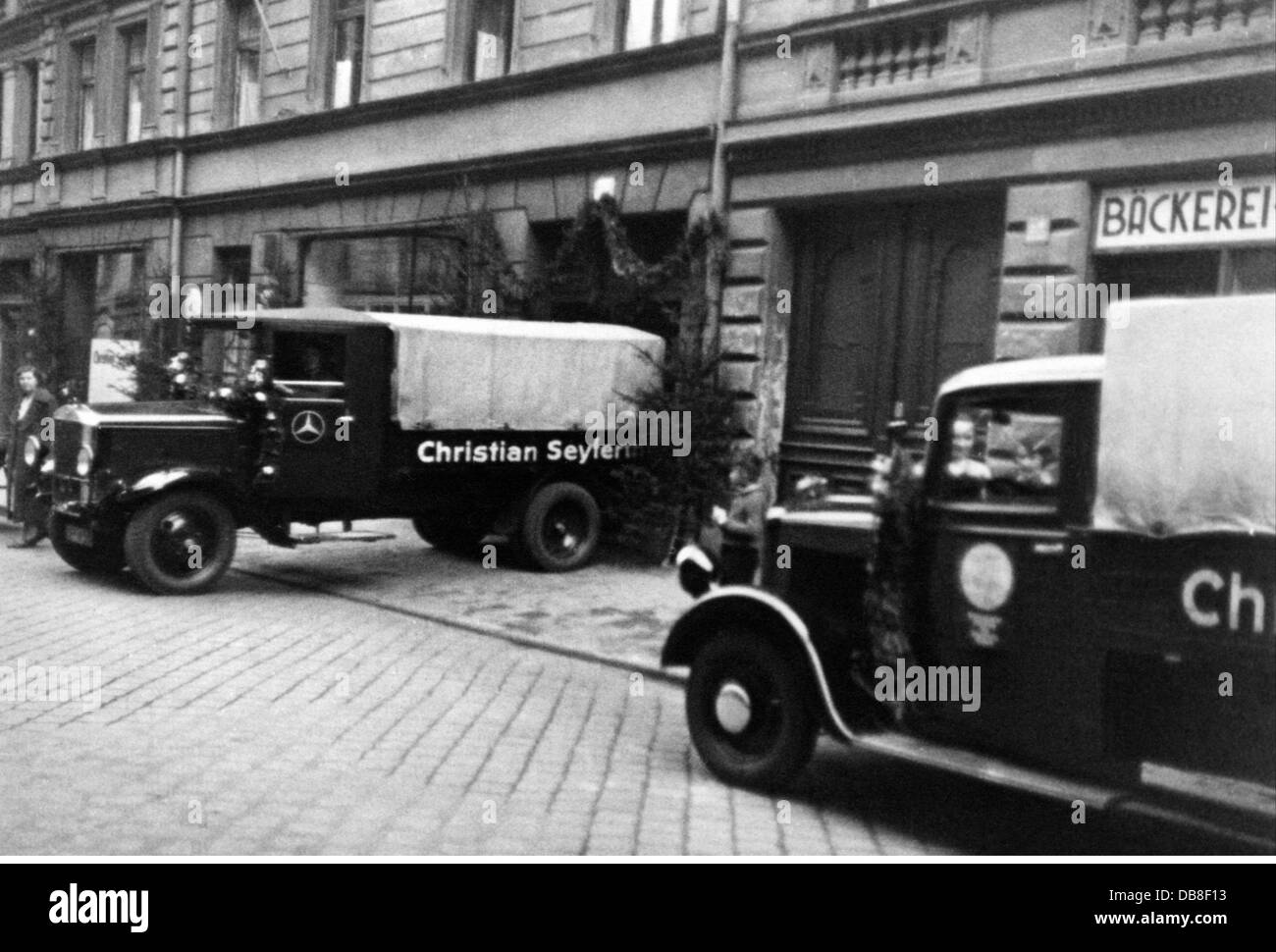 transport / transportation, cars, transporter, Mercedes-Benz L 1000 Express of the meat and sausage products wholesaler Christian Seyferth, Munich, 1930s, Additional-Rights-Clearences-Not Available Stock Photo