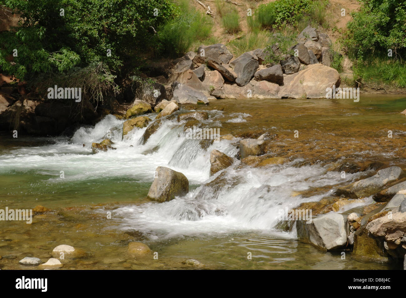 1 rising riverside background hi-res stock photography and images - Alamy