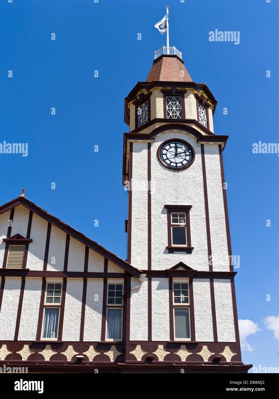 dh ROTORUA NEW ZEALAND Old Post Office building memorial clock tower ...