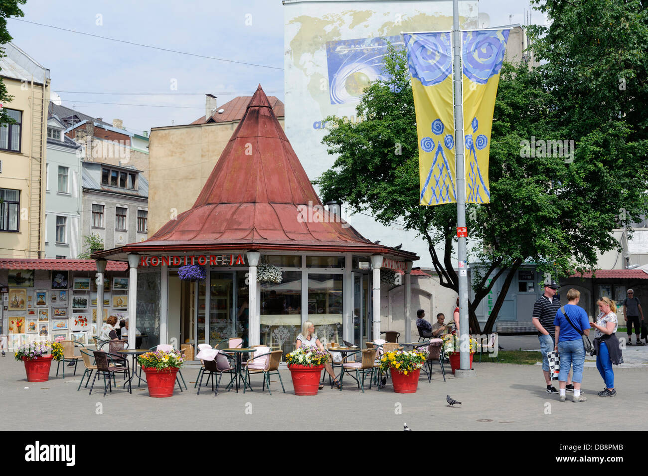 Steet Café at  Livu laukums in Riga, Latvia, Europe, UNESCO World-Heritage Stock Photo