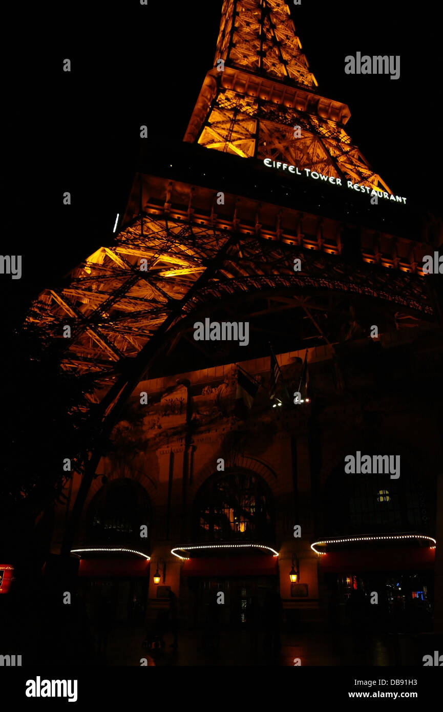Eiffel tower name hi-res stock photography and images - Alamy