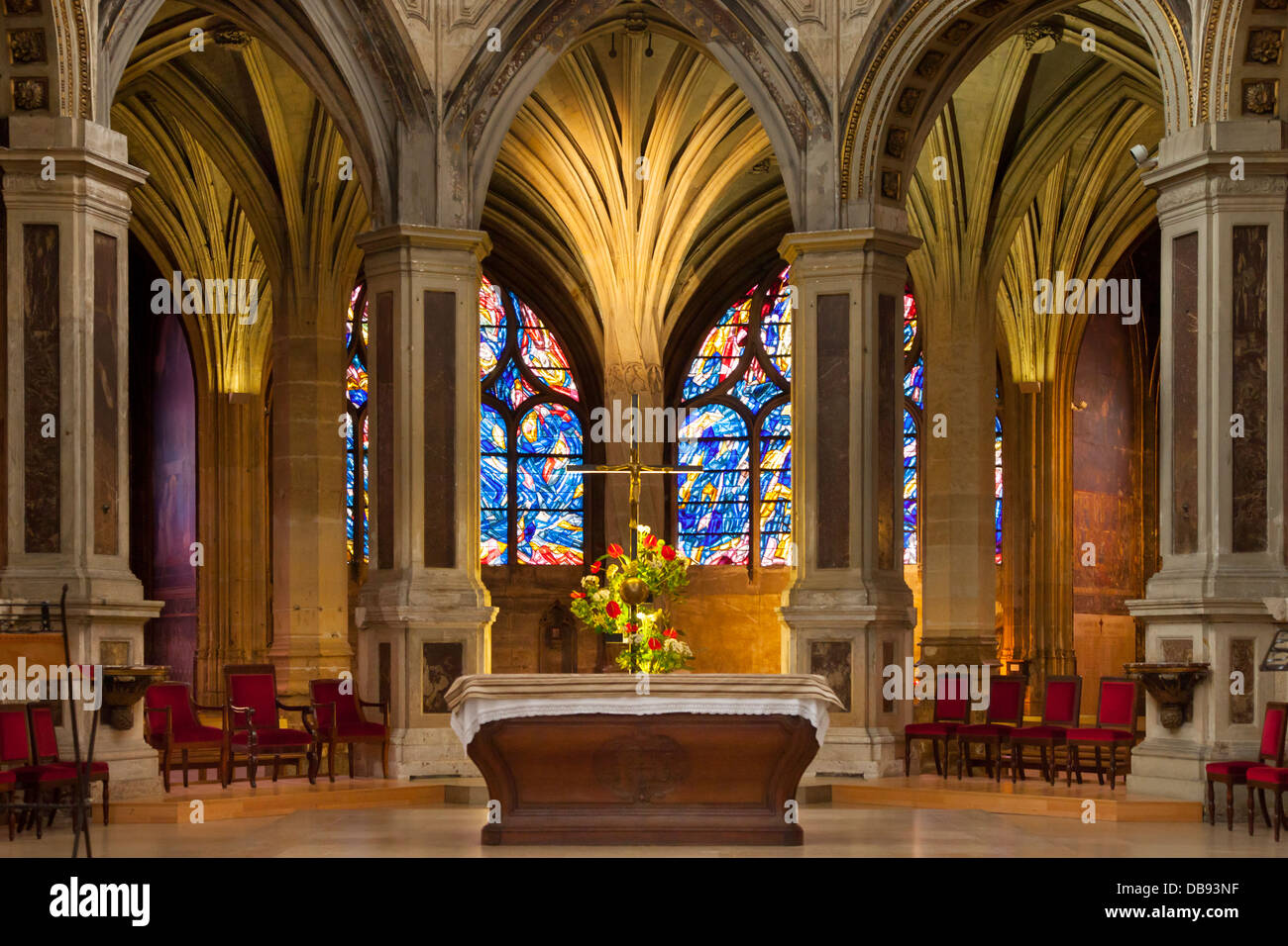 Interior of Eglise Saint Severin in the Latin Quarter, Paris France Stock Photo