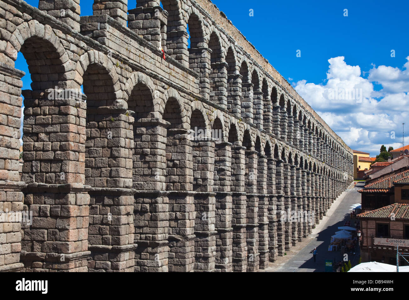 Roman aqueduct spanning the city of Segovia in Spain Stock Photo
